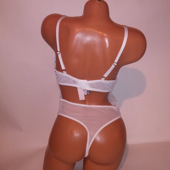 Victoria Secret Lingerie Teddy One Piece Bodysuit White Eyelet Sheer Thong Back - Picture 15 of 16